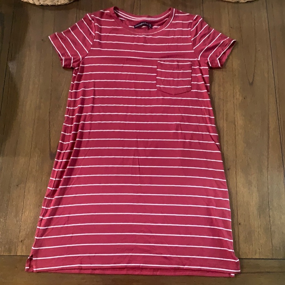 NWOT Abercrombie and Fitch T-shirt dress